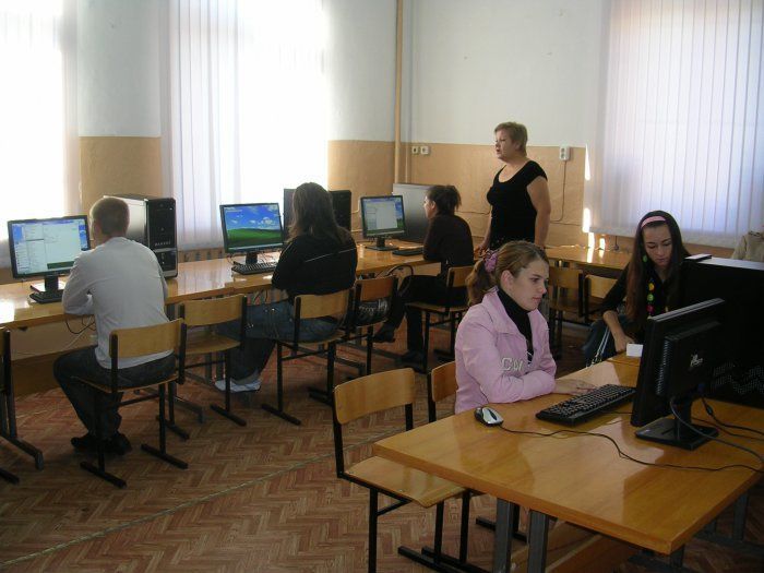 На педсовете решили, что с Интернетом учиться интереснее На педсовете решили, что с Интернетом учиться интереснее