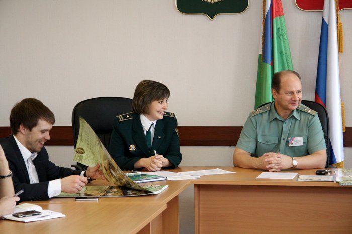 Итоги сотрудничества «Молодой Гвардии» с Тюменской таможней в 2012 году Итоги сотрудничества «Молодой Гвардии» с Тюменской таможней в 2012 году