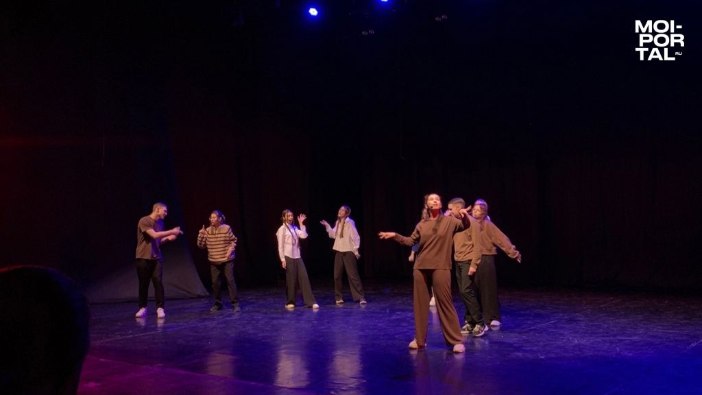 Тюменские студенты представили театральные номера на Студвесне студвесна13у45465р7634.jpg