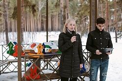 Участники чемпионата WorldSkills Russia повесили кормушки в Гилевской роще